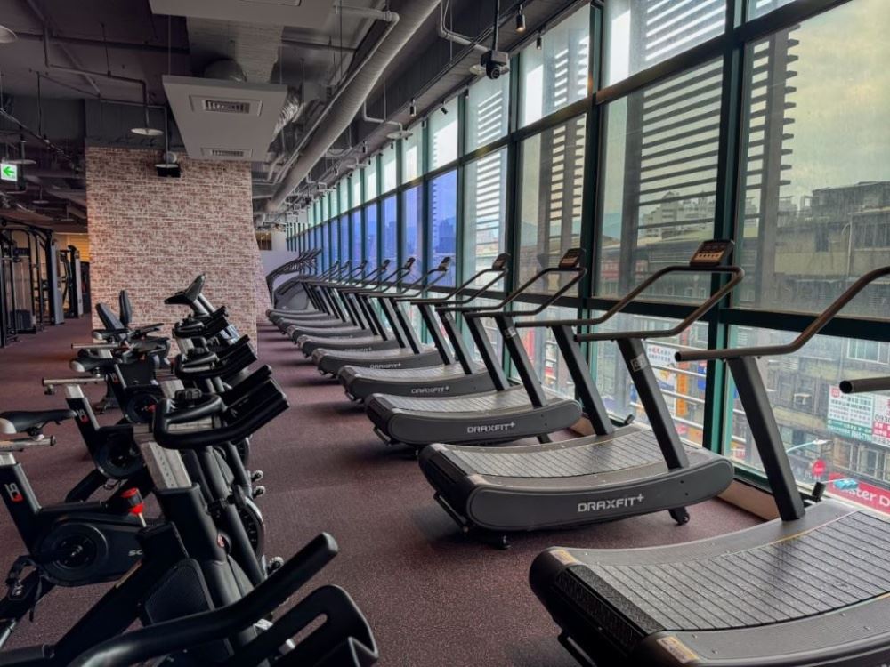 More Fit 七張店